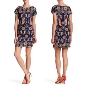 Yumi Kim Elana Shift Mini Dress Short Sleeve Tropical Tantrum Print Black Sz XS